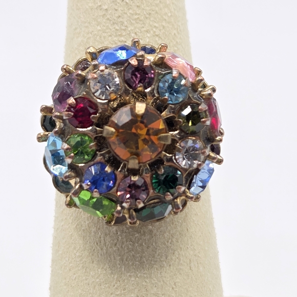 Vintage Rhinestone Cocktail Ring - Picture 2 of 12